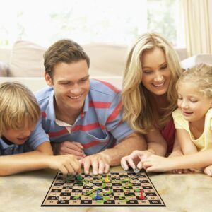 Merchant Ambassador Classic Games - 2-in-1 Ludo, Snakes & Ladders (basic)