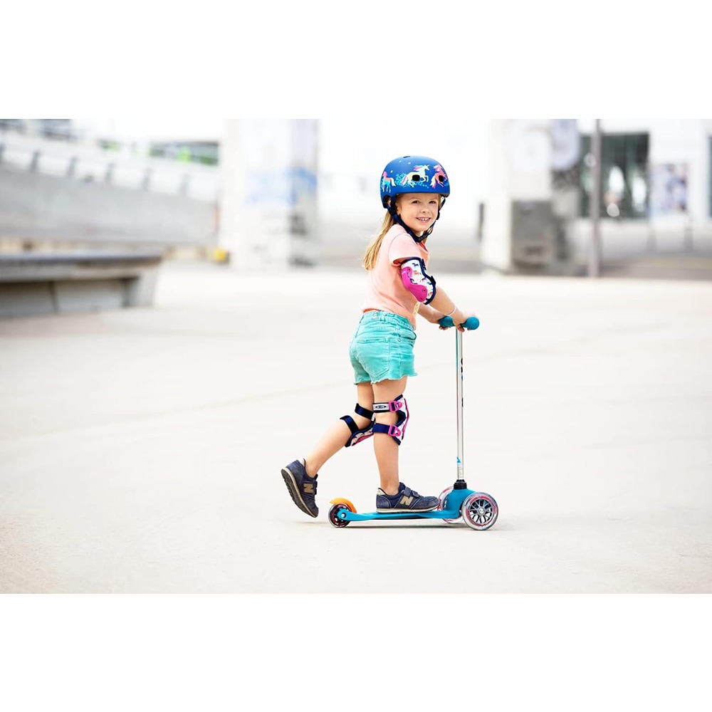 Micro Mini Classic Scooters Aqua with LED Wheels |Swiss Designed| Scooter for Kids | Kids Scooter | Scooter for Kids 2-5 Years - Image 5